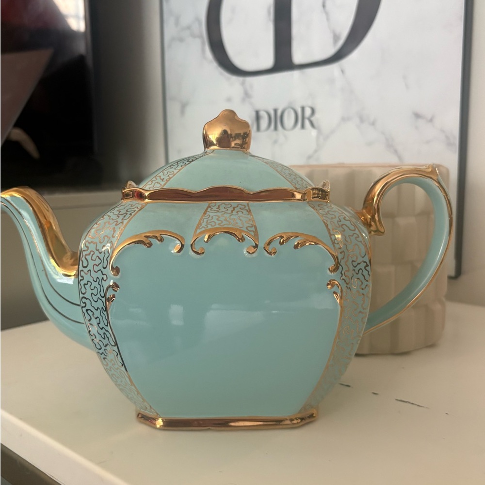 🏡Sadler England Elegant Blue and Gold Teapot - Picture 2 of 11